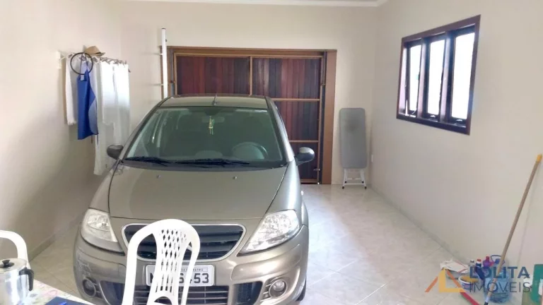 Imagem Casa à Venda - 2 Pavimentos e 3 quartos, em Santo Amaro da Imperatriz/SC