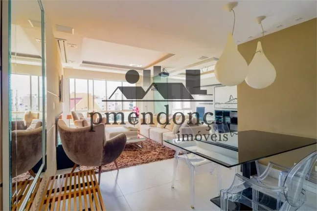 Imagem Apartamento em andar alto, totalmente reformado, em Perdizes com 84m²