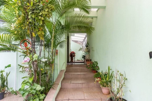 Imagem Sobrado Residencial ,rua tranquila, com boa vizinhança, ao lado de uma praça arborizada, a Casa ?(C) confortável e todos os cômodos bem espaçosos. E, ai