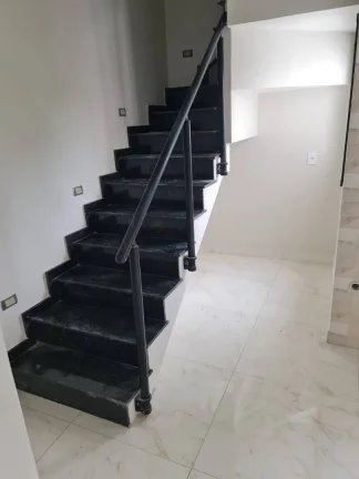 Imagem Cobertura à Venda com 108m², 2 dormitórios, 1 suíte, 1 sala e 2 vagas!!!