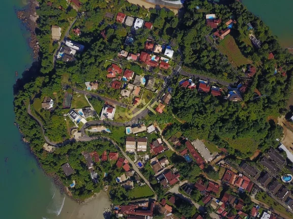 Imagem LINDO TERRENO EM CONDOMINIO FECHADO COM SEGURANÇA E VISTA PARA MAR...
