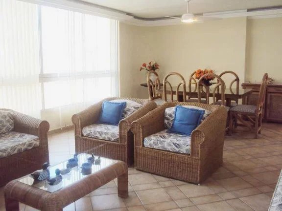 Imagem PITANGUEIRAS- NA QUADRA DA PRAIA , LOCALIZAÇÃO PRIVILEGIADA , GARAGEM NO PRÉDIO.