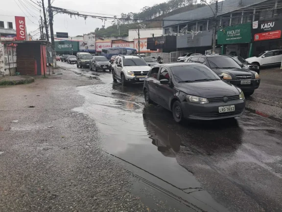 Imagem Loja para Locação em Rio de Janeiro, Campo Grande, 1 banheiro, 22 vagas