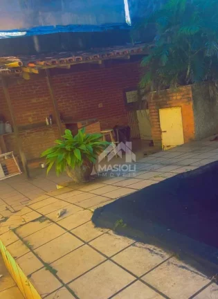 Imagem Casa com 4 dormitórios à venda, 230 m² por R$ 900.000 - Itapuã - Vila Velha/ES