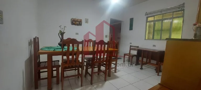 Imagem Casa à venda em Franco da Rocha-SP, Jardim Luciana: 2 quartos, 2 salas, 3 vagas de garagem, 214m² de área. Confira!