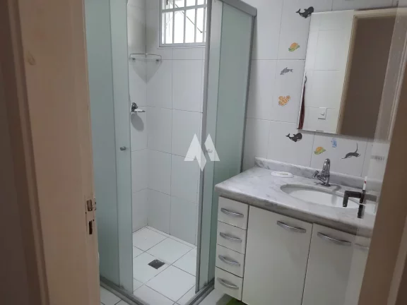 Imagem Casa à venda com 3 dormitórios, planejados e churrasqueira no bairro Vila Valença de São Vicente/SP