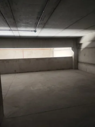 Imagem Salão Comercial de Alto Padrão para Locação em Sorocaba-SP - Jardim Ana Maria: 3 salas, 2 banheiros, 5 vagas de garagem, 1.720m².