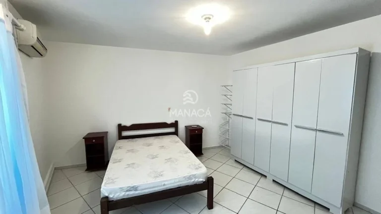 Imagem ️ Amplo apartamento, 3 quartos (1 suíte) 80 metros da praia do tabuleiro! área central
