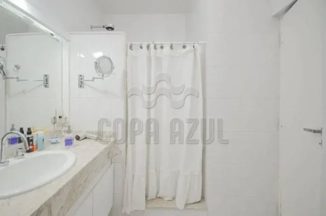 Imagem Copacabana – Rua República do Peru | Residencial › Apartamento 3 quarto(s) à Venda