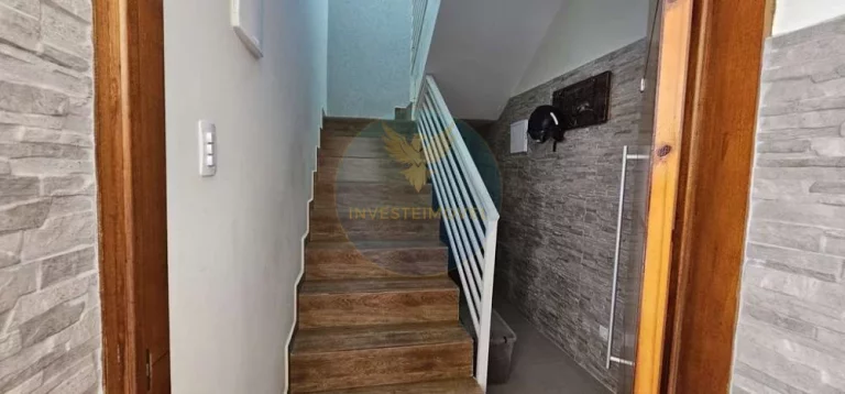 Imagem Casa em Condomínio a Venda no bairro Granja Viana - Carapicuíba, SP