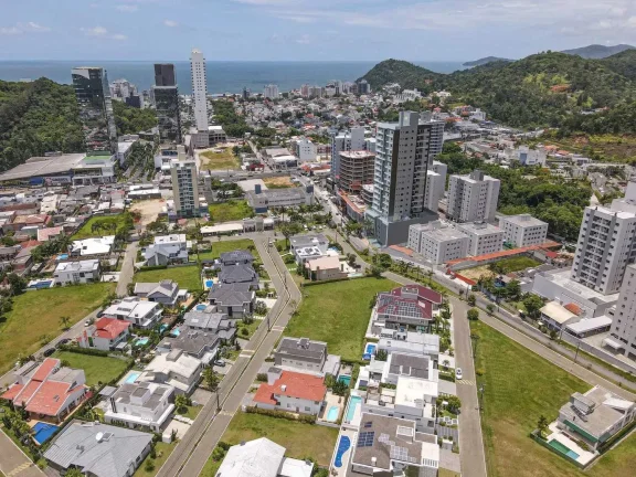 Imagem Apartamento na planta com 2 dormitórios sendo 1 suíte na Praia Brava em Itajaí.