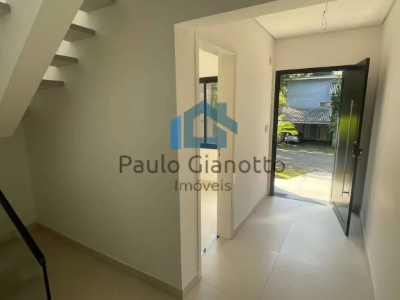 Imagem Casa moderna e novíssina à venda Condomínio Vila Verde