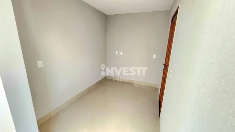 Imagem Casa com 4 quartos - Setor Negrão de Lima - Goiânia/GO