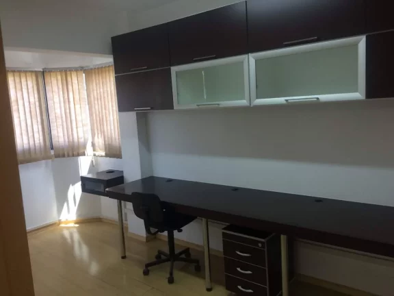 Imagem Sala Comercial com 49 m² Vista Livre Dividida em 3 Salas