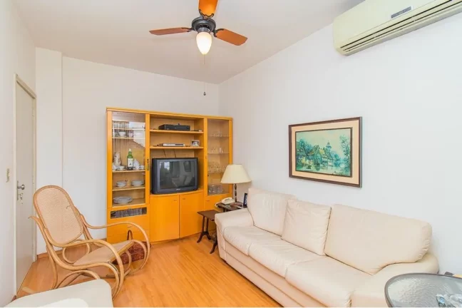 Imagem FCA 464 Apto 612521067-4 - Apartamento à venda no bairro Floresta - Porto Alegre/RS
