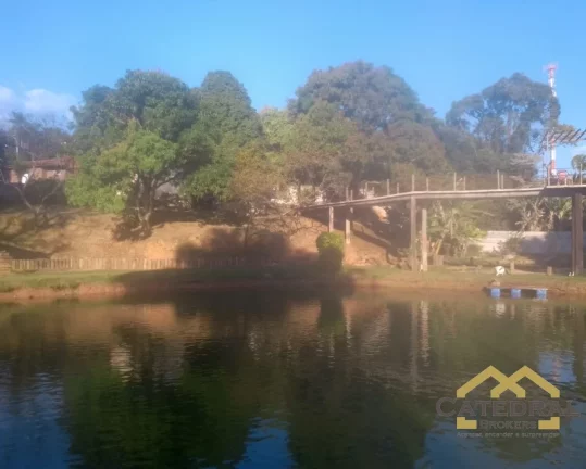 Imagem Linda chácara a venda com lago e pomar em Jundiaí/SP