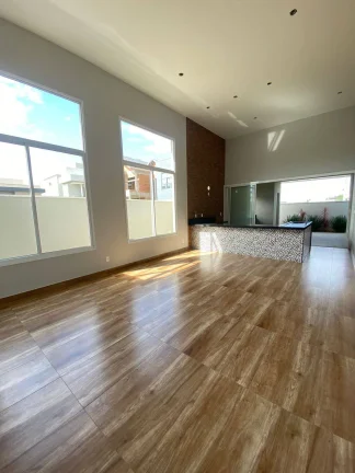Imagem Maravilhosa casa térrea com 03 suítes, área gourmet integrada com a cozinha