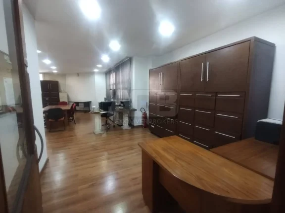 Imagem Andar Comercial à venda na Rio Branco, 290m2, Andar exclusivo, com 9 salas.