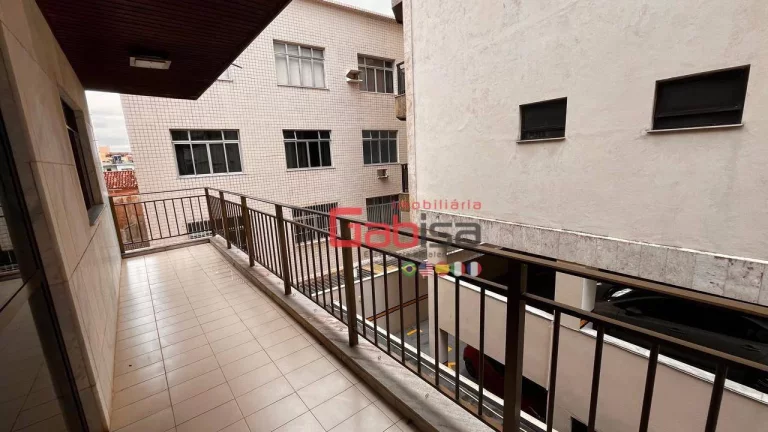 Imagem Apartamento com 3 dormitórios à venda, 110 m² por R$ 650.000,00 - Centro - Cabo Frio/RJ