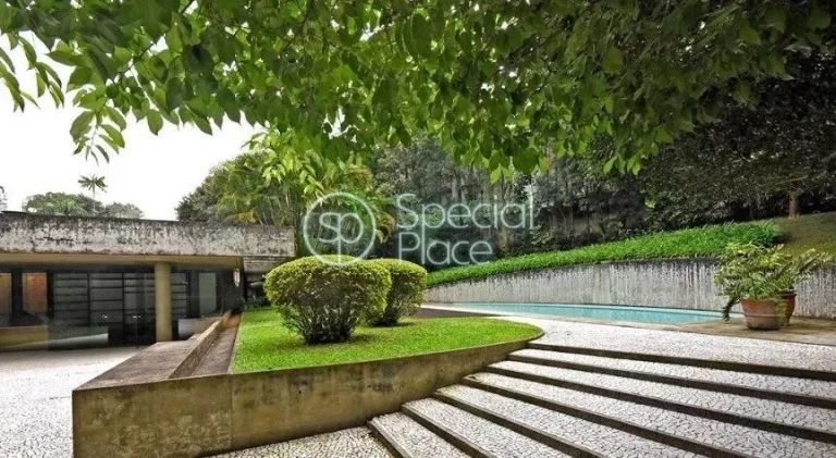 Imagem Excelente residência com 976m² de área construída num terreno de 3.100m² no bairro Cidade Jardi...