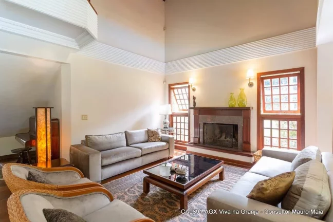 Imagem Casa com 7 dorms (5 suítes) à venda, 500 m² por R$ 3.900.000 - Granja Viana - SP