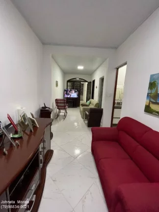 Imagem Casa na Rua de Bahia - Espaçosa e Confortável, Ótima Localização!