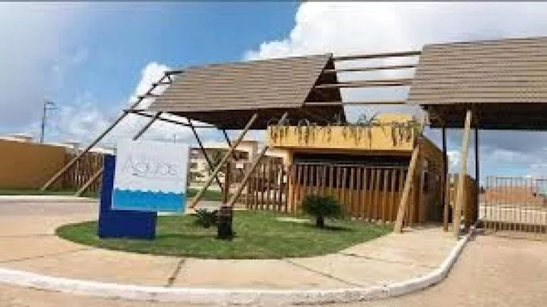 Apartamento 2/4 no Condomínio Villa das Águas - Confira os detalhes!