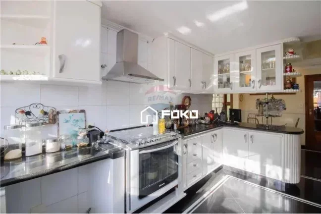 Imagem Sobrado com 3 dormitórios, 450 m² - venda por R$ 2.479.999,99 ou aluguel por R$ 14.445,82/mês - Jardim Maia - Guarulhos/SP