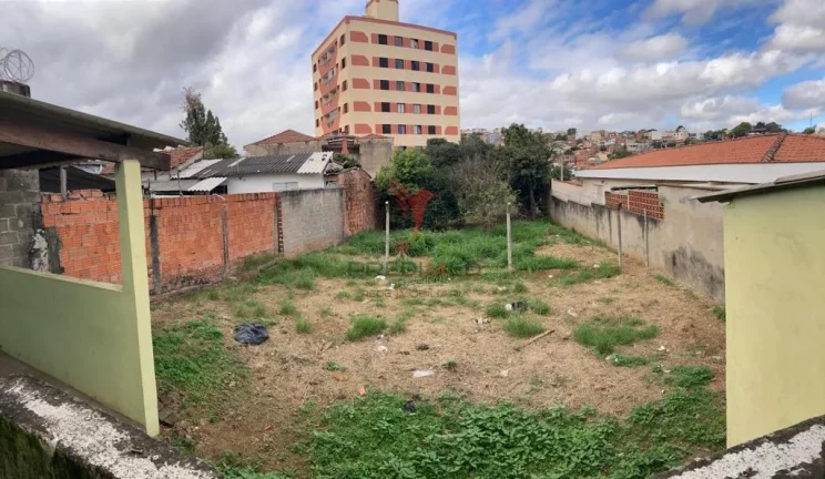 Imagem CASA PARA DEMOLIÇÃO COM 618,25mts TERRENO