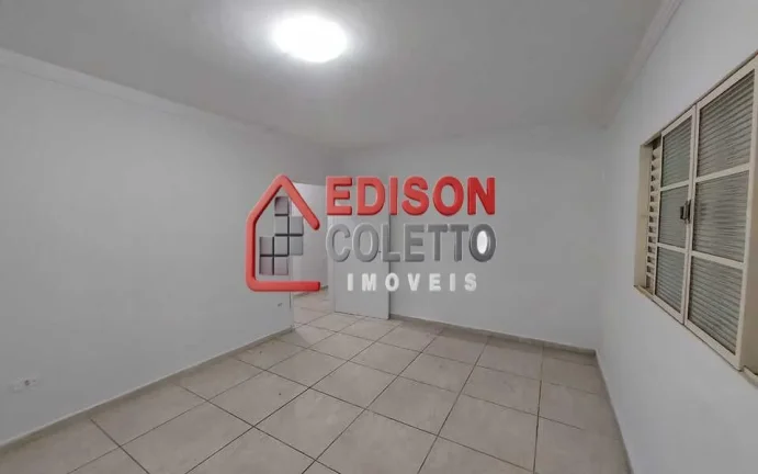 Imagem Charmosa casa reformada a venda em Santa Terezinha, Piracicaba!