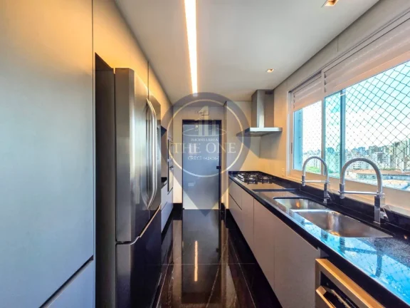 Imagem Apartamento de Luxo na Vila Mariana: 4 Quartos, 4 Suítes, 2 Salas, 5 Banheiros e 4 Vagas - 215m² - São Paulo-SP