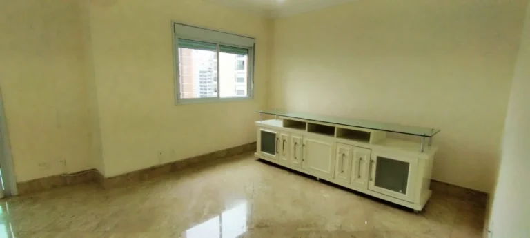 Imagem Apartamento 157 M², 3Q, 3 Suítes, Sala 3 ambientes, 5 Banheiros, 4 Vagas demarcadas, Depósito, Varanda Gourmet, Sauna, Piscina Adulto e infantil.