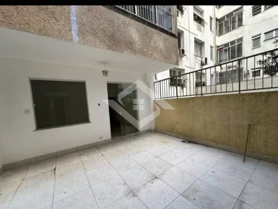 Imagem Apartamento tipo casa na av Atlantica pé na areia, estilo Garden.