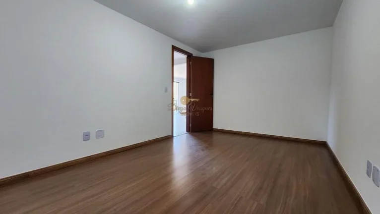 Imagem Apartamento para Venda em Teresópolis / RJ no bairro Santa Cecília