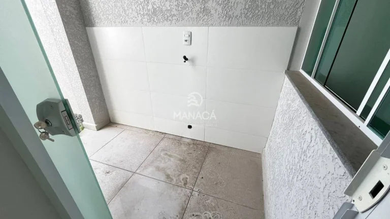 Imagem Casa Geminada, 2 quartos, ótimo acabamento São Cristóvão