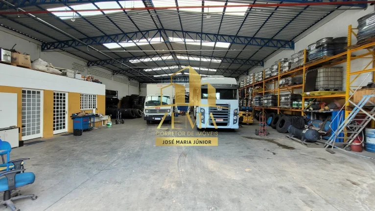 Imagem Galpão industrial 500m2, pé direito alto, em condomínio fechado.