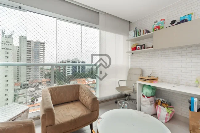 Imagem Apartamento Alto de Pinheiros andar alto vista livre