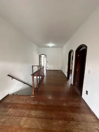 Imagem Sobrado com 3 dormitórios para alugar, 287 m² por R$ 3.369,17/mês - Centro - Jacareí/SP