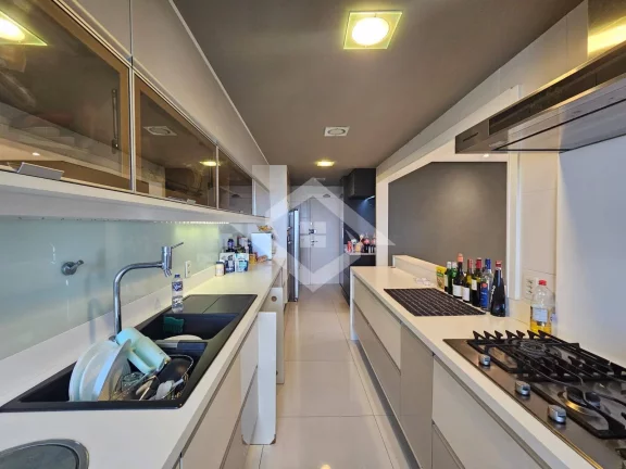 Imagem Apartamento 3 Suítes, 145 m², Andar Alto – Vista Livre - Majestic