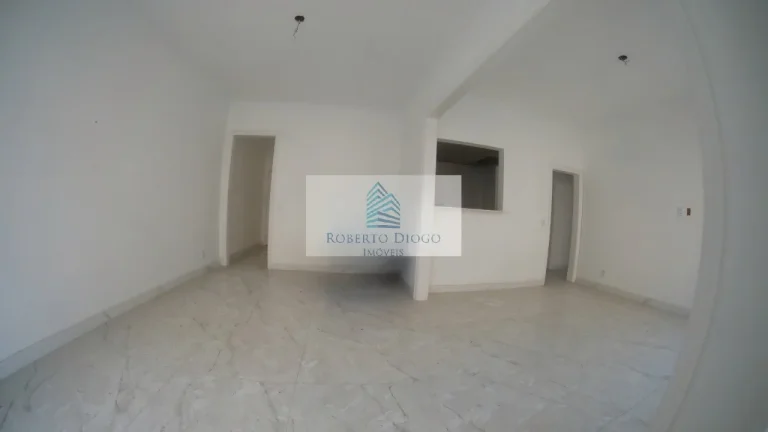 Imagem Imóvel de Luxo em Copacabana: Apartamento de 3 Quartos, 2 Suítes e 1 Vaga de Garagem - Rio de Janeiro-RJ