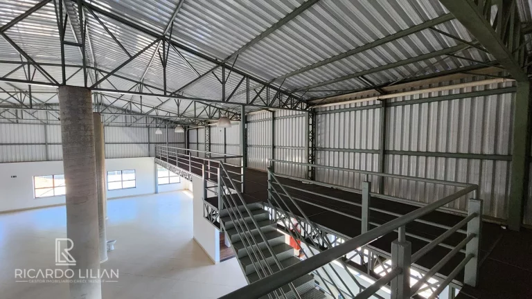 Imagem "Olha o Preço desse Imóvel!!!!! Prédio Comercial de 2558m² em Guarulhos: Ideal para Diversos Negócios!"