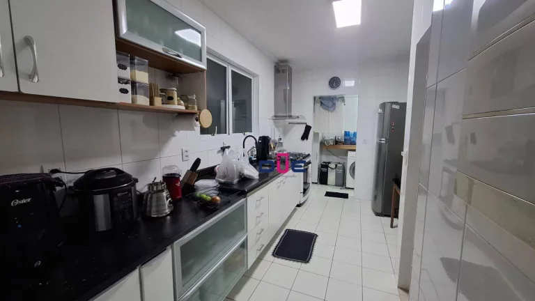 Imagem Apartamento com 2 dormitórios à venda, 82 m² por R$ 535.000 - Gonzaga - Santos/SP