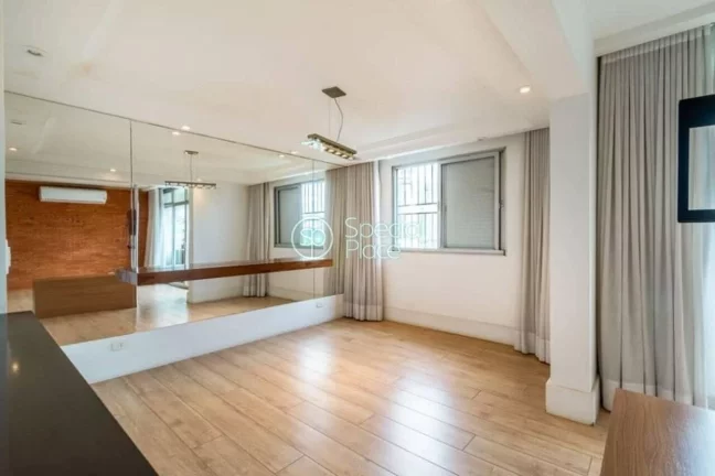 Imagem Ótima cobertura em Perdizes com 237m² divididos em dois pavimentos. No primeiro piso temos um óti...