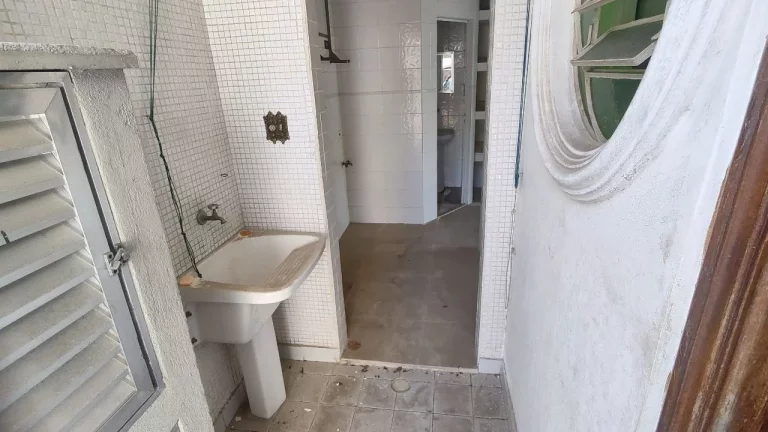 Imagem Sobrado COMERCIAL em SANTOS - SP, PONTA DA PRAIA