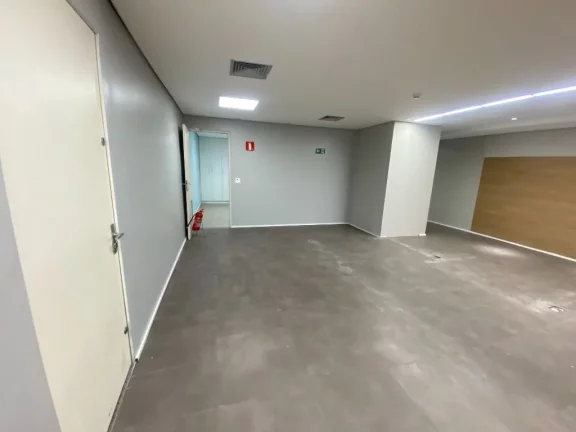 Imagem Salão para alugar, 620 m² por R$ 37.665,00/mês - Centro - Poá/SP