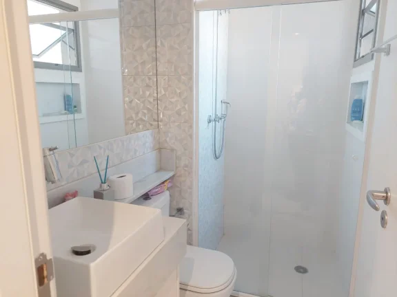 Imagem Apartamento 68M², 2Q, 1 Suíte, 2 Banheiros, 2 Vagas, Varanda Gourmet, Academia, Piscina Adulto, Infantil e Coberta, Churrasqueira, Playground.