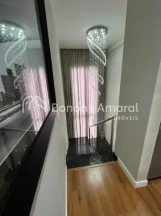 Imagem Linda casa à venda no Condomínio Portal do Jequitibá, em Valinhos/SP, com 3 suítes, todas com va...
