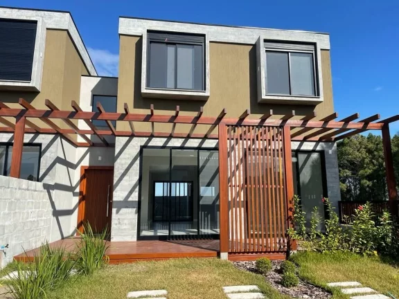 Imagem Casa de alto padrão em Ambrósio, Garopaba-SC: conforto, comodidade e localização privilegiada!