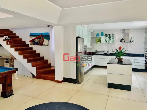 Imagem Casa com 9 dormitórios à venda, 472 m² por R$ 6.999.999 - Village da Ferradura - Armação dos Búzios/RJ