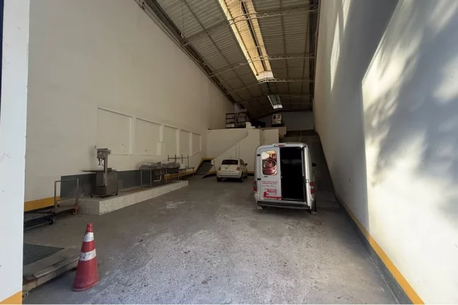 Imagem Galpão versátil com 454 m² na Lapa – Excelente Localização